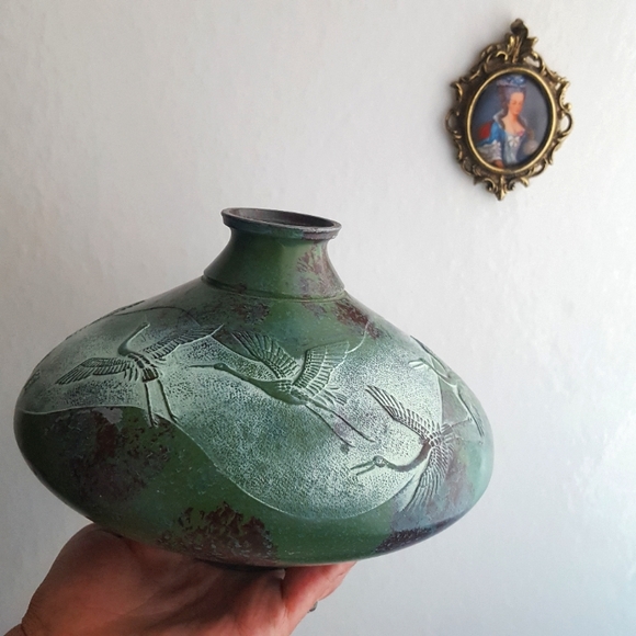 🌙Patina Metal "Flying Cranes" Ikebana Vase Toyo Japan w Chop Mark - Picture 2 of 11